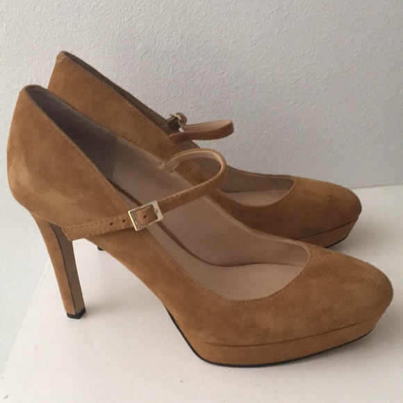Vince Camuto "Joshlynn" Suede Mary Jane tan Pumps - Picture 16 of 17